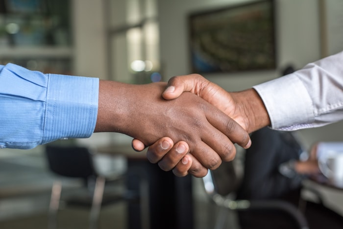 Cass. 3e civ. 29 janv. 2026 — bail commercial charges inopposables au locataire